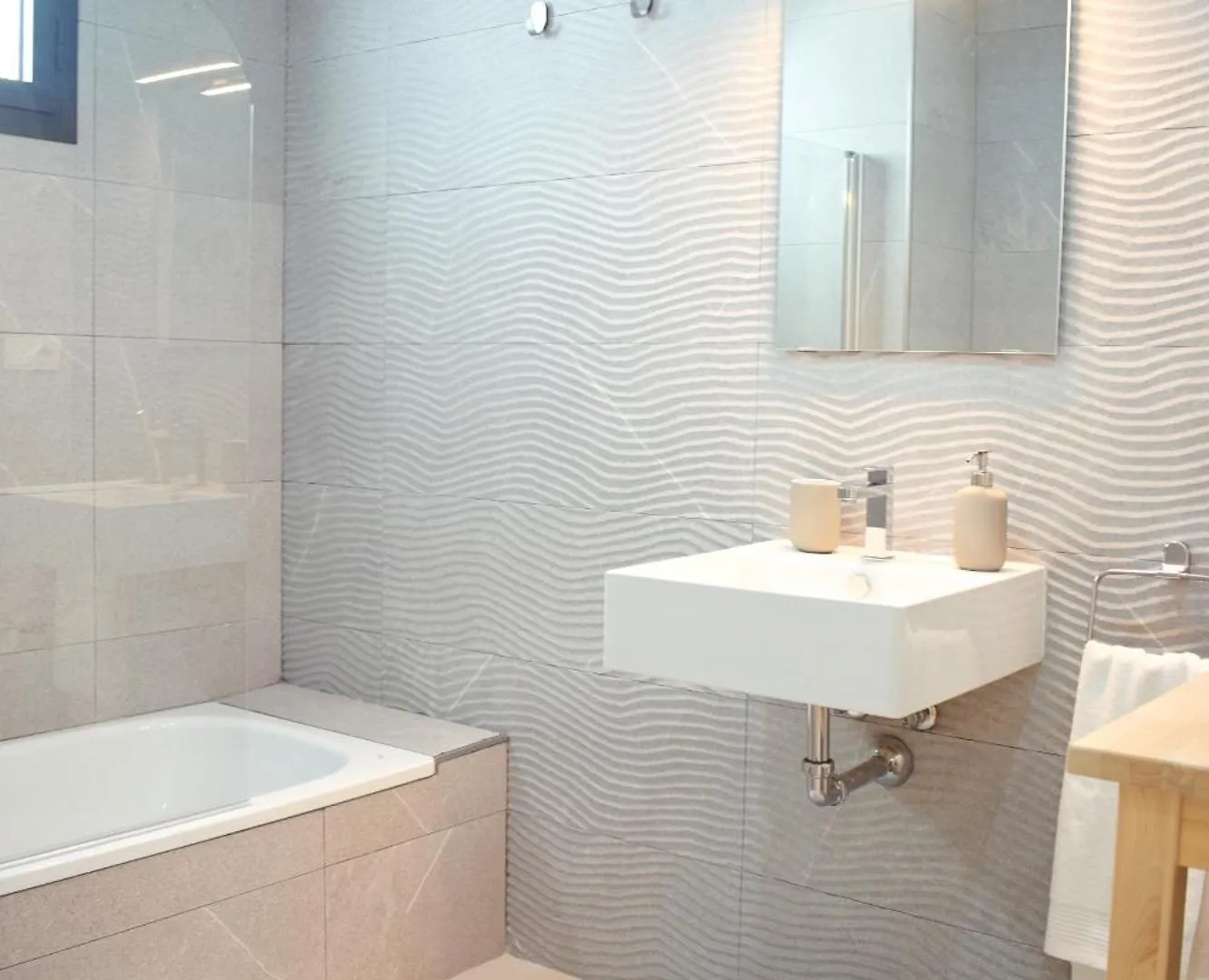Amalia'S Home: Luminoso Apartamento Muy Cerca De La Playa Malaga