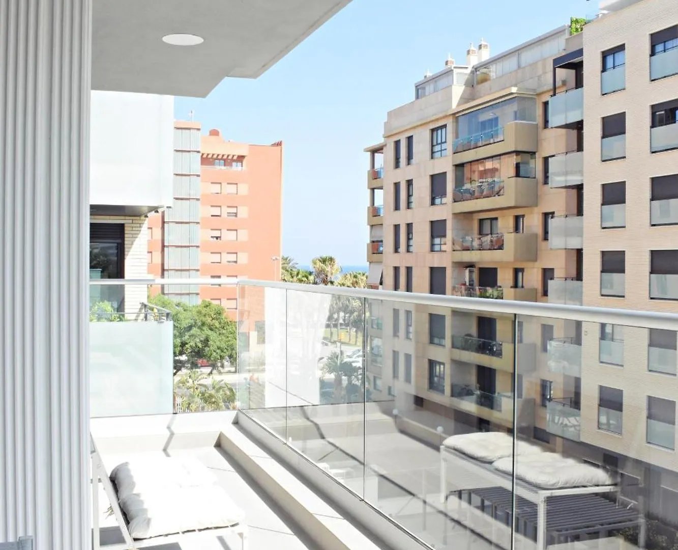 Amalia'S Home: Luminoso Apartamento Muy Cerca De La Playa Màlaga Apartmán